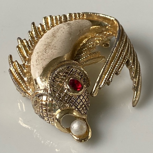 Vintage Koi Fish Crystal Rhinestone Enamel Women’s Gold Tone Pin Brooch - Picture 2 of 6